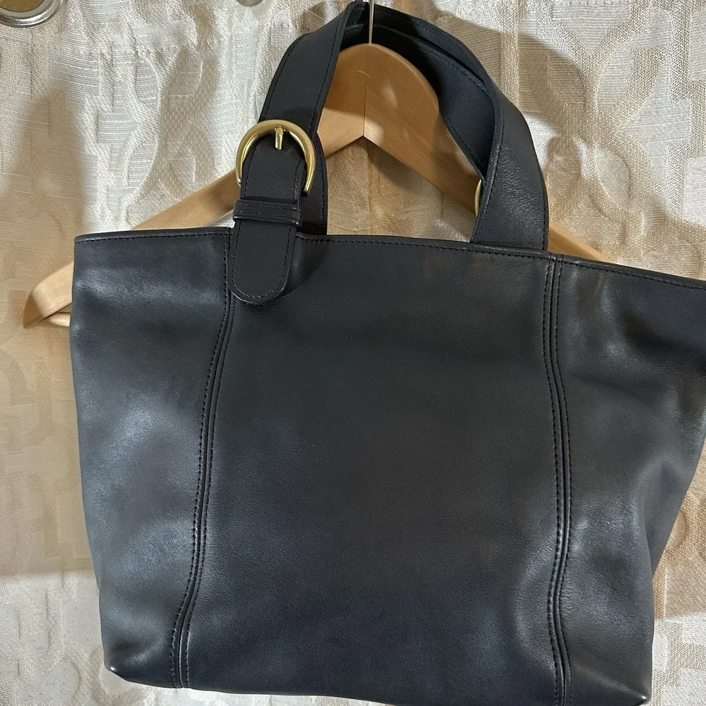 Coach | Soho Waverly Bag Style 4133 | Navy Leather Dominican Republic